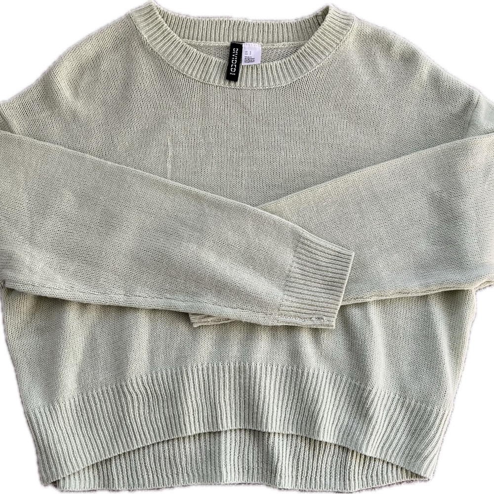 Light green H&M sweater Size S